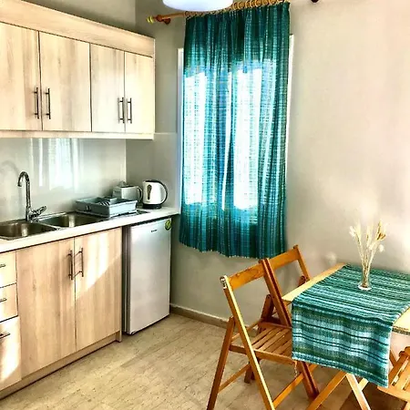 Pensión In - 2 Bedroom Apartment, With Swimming Pool, Two Steps From The *